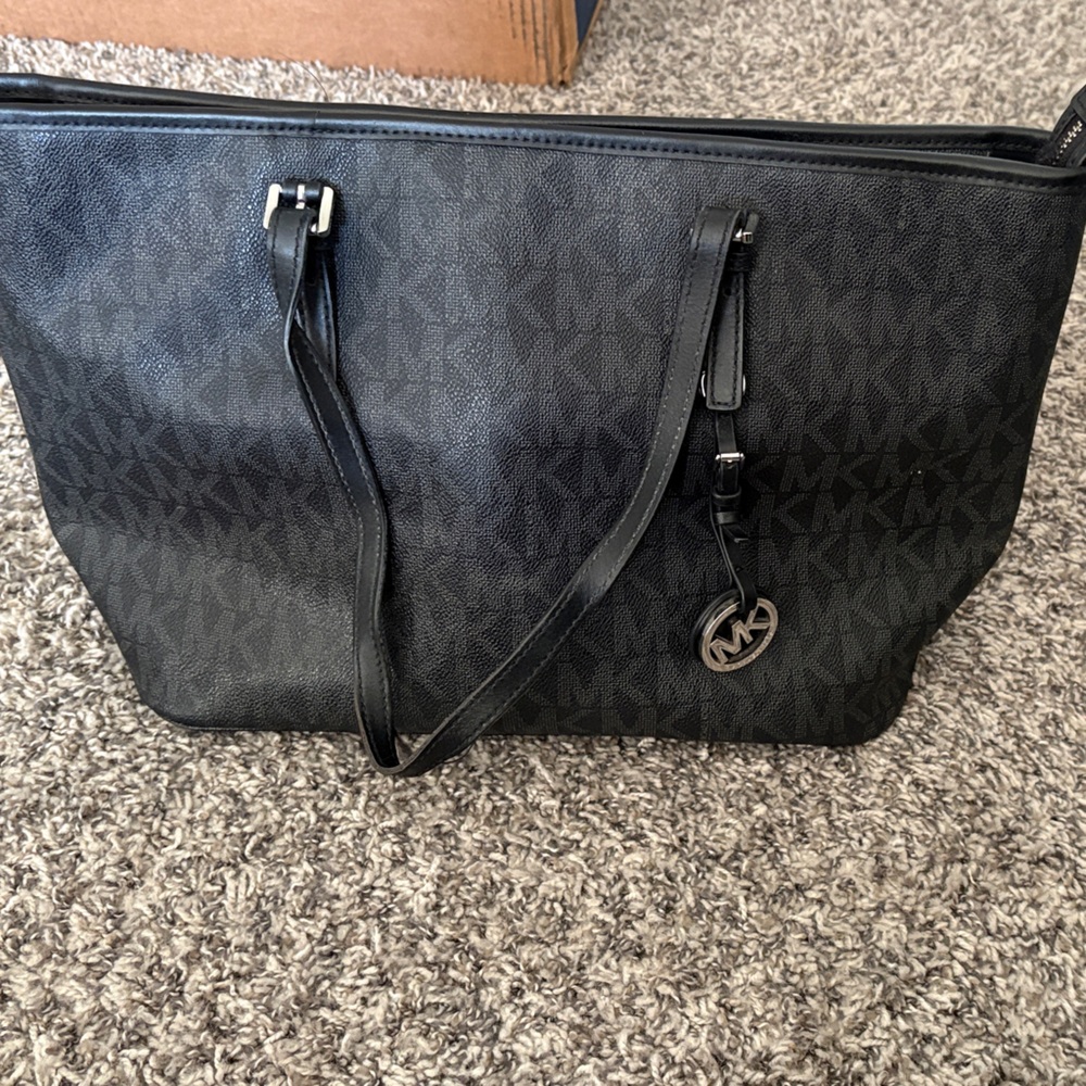 Michael Kors Black Tote Bag - Picture 1 of 7